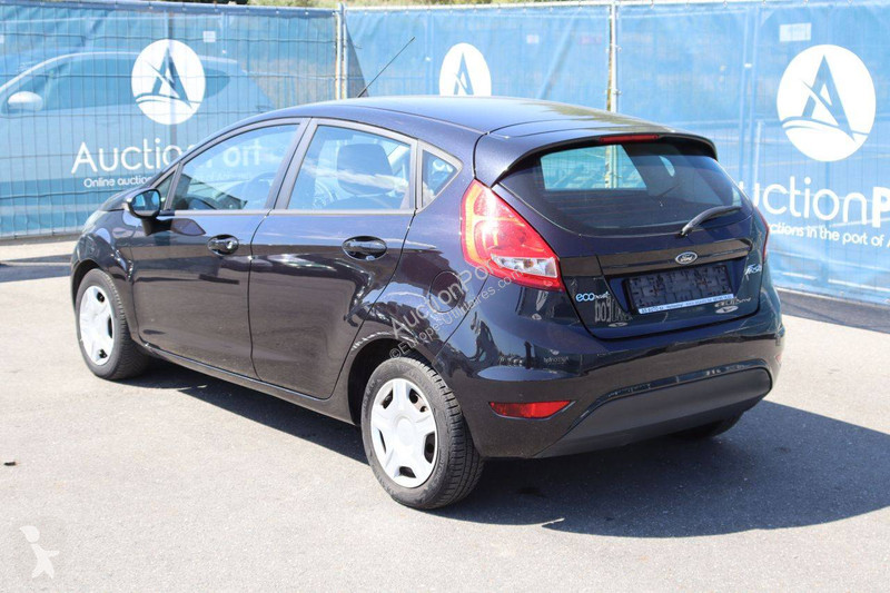عربة نفعية Ford