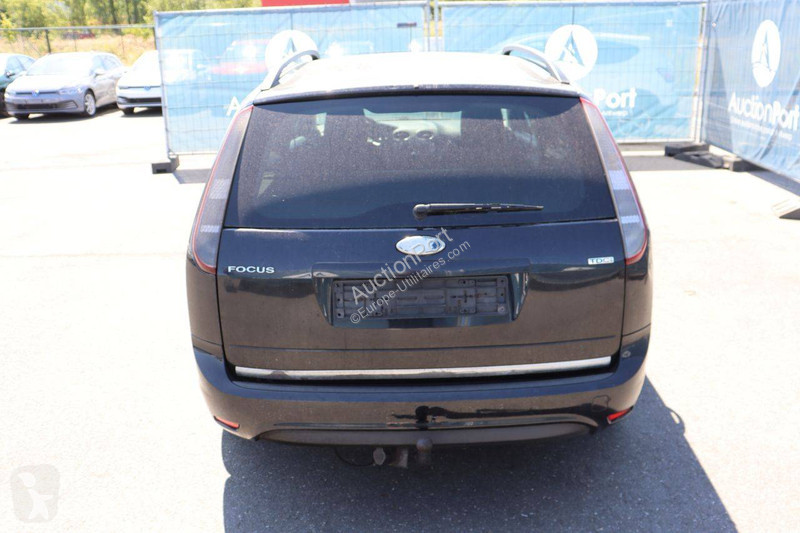عربة نفعية Ford