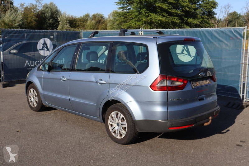 عربة نفعية Ford