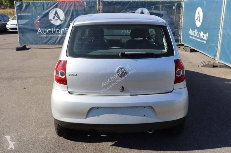 عربة نفعية Volkswagen Fox