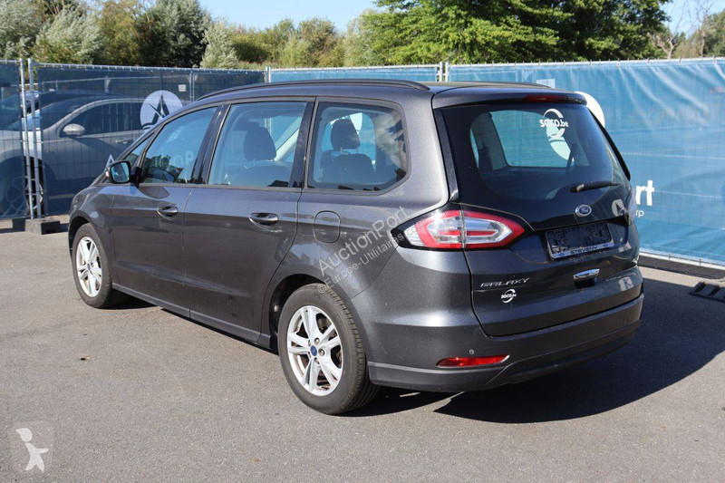 عربة نفعية Ford
