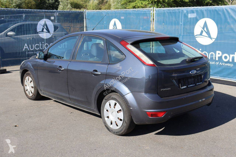 Véhicule utilitaire Ford