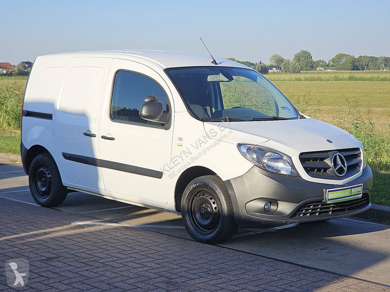 عربة نفعية Mercedes 108 CDI LONG Navi Airco NAP!