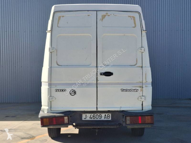 عربة نفعية Iveco