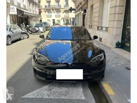 Véhicule utilitaire Tesla MODEL S