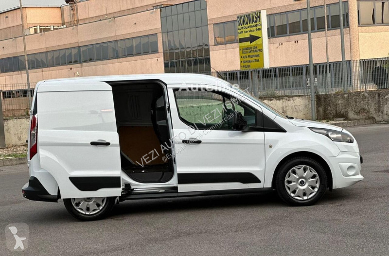 Véhicule utilitaire Ford