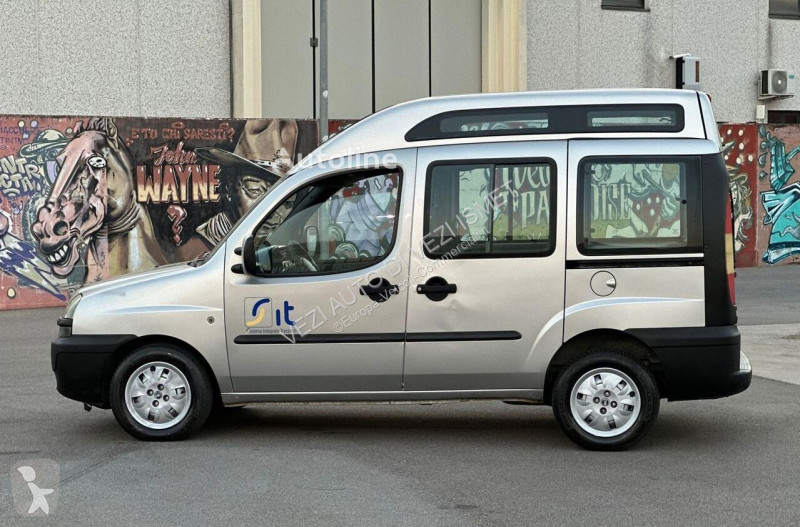 Veicolo commerciale Fiat doblo uso disabili