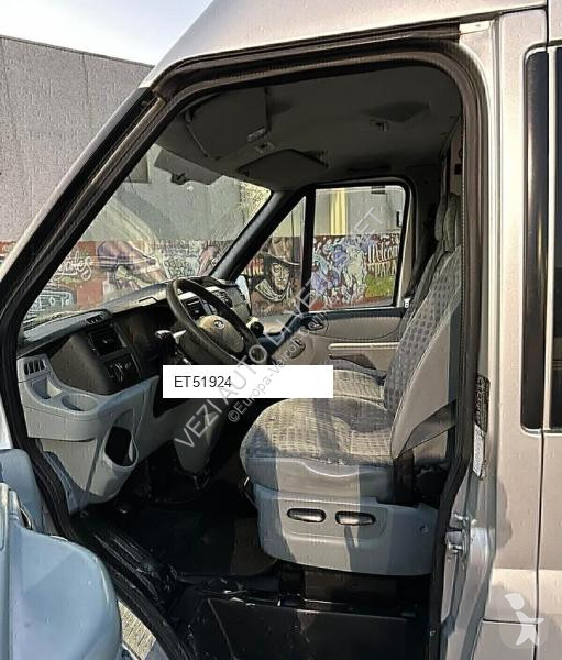 Samochód dostawczy Ford