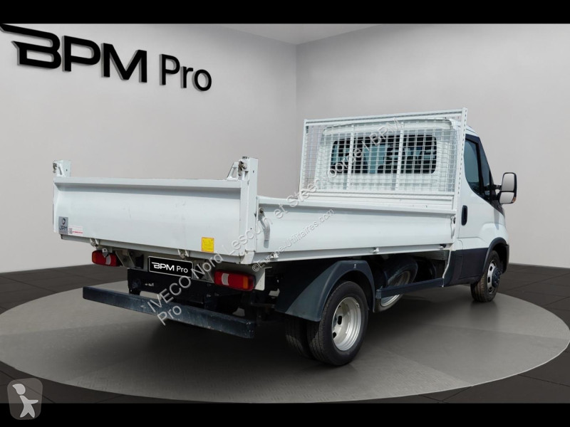 Véhicule utilitaire Iveco CCb 35C16H...
