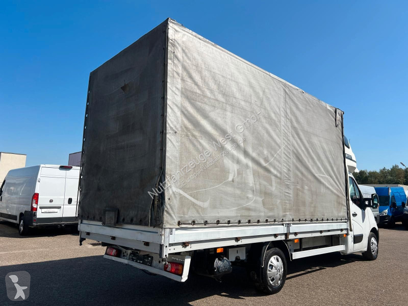 عربة نفعية Renault XXL Maxi...