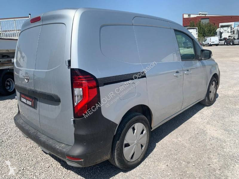Samochód dostawczy Nissan