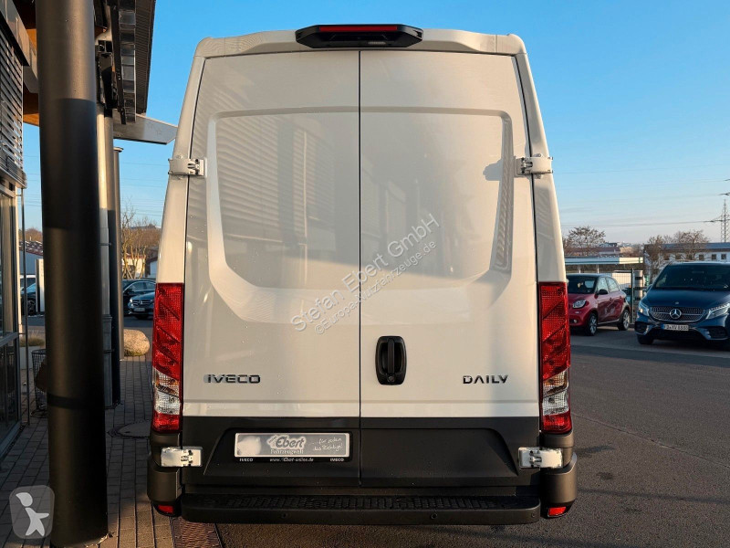 Iveco 35S18 HA8 *R4.100mm*Automatik*Kamera*ACC*...