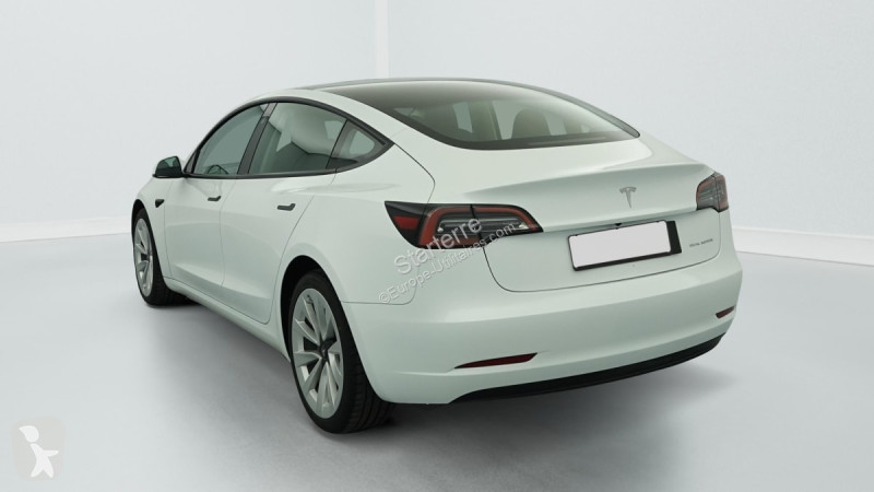 Véhicule utilitaire Tesla  MODEL 3