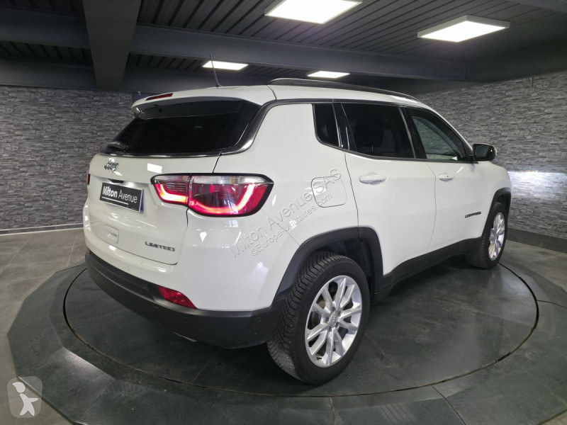 Véhicule utilitaire Jeep 1.3 GSE T4 130 4x2...