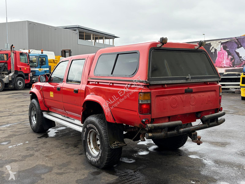 Toyota 4x4 4DW - 5 Seats - Manual Gearbox - 2.4...