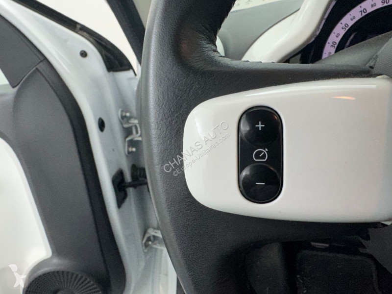 Véhicule utilitaire Renault 0.9 TCe 95 Intens