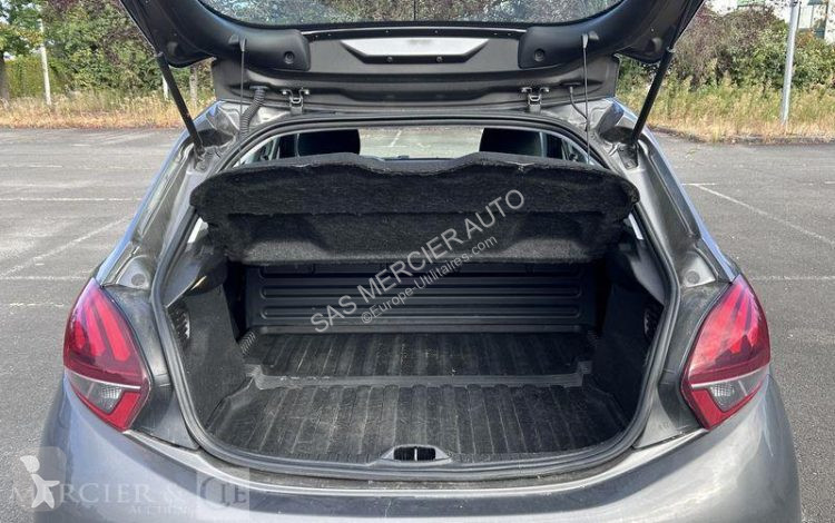 Véhicule utilitaire Peugeot