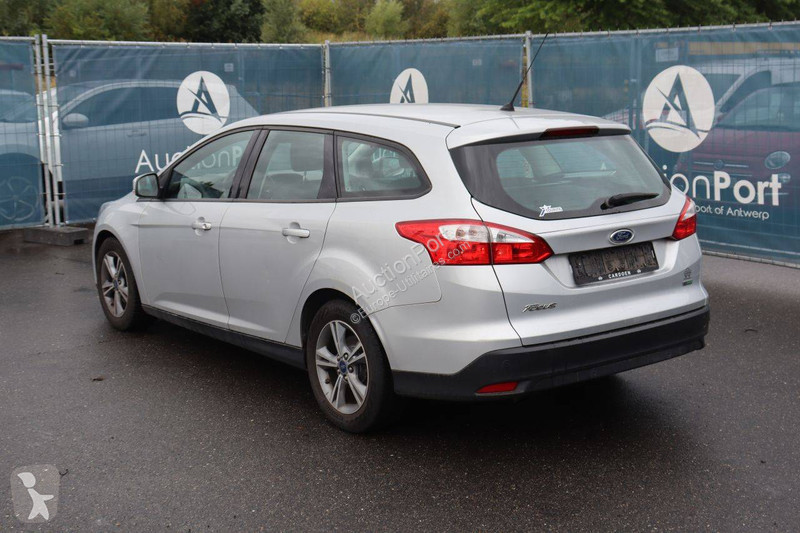 Véhicule utilitaire Ford