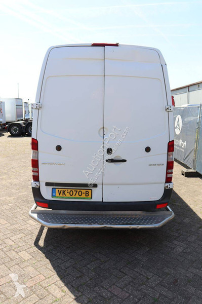 Véhicule utilitaire Mercedes 310 CDI