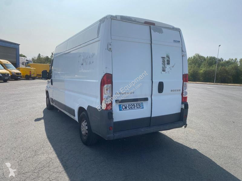 Véhicule utilitaire Peugeot