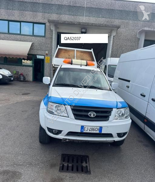 Véhicule utilitaire Tata doppia cabina...
