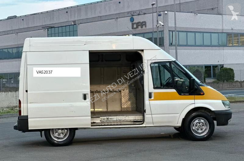 Véhicule utilitaire Ford motore 2.4 d