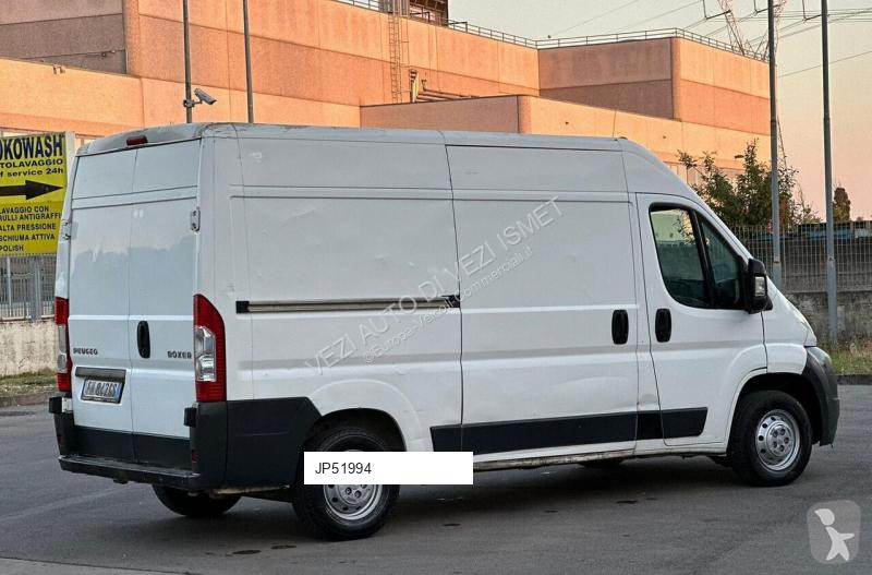 Véhicule utilitaire Peugeot
