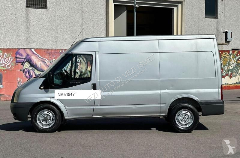 Véhicule utilitaire Ford