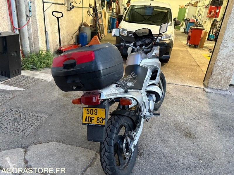 Furgoneta Yamaha TDR
