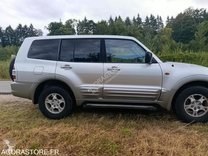 Véhicule utilitaire Mitsubishi PAJERO
