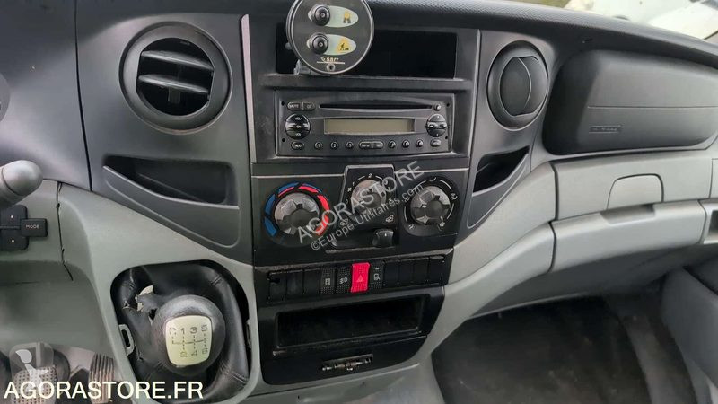 Véhicule utilitaire Iveco 35C14G