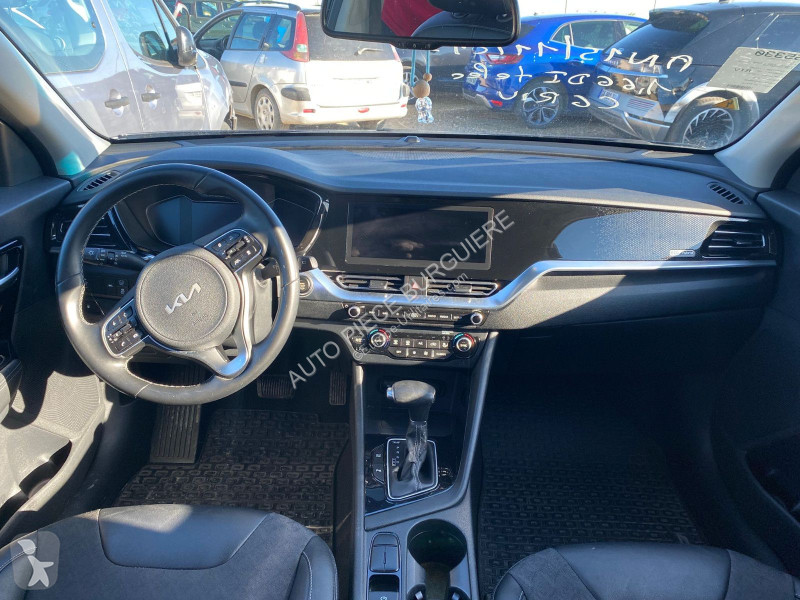 Véhicule utilitaire KIA Niro 1.6 GDi Hybride...