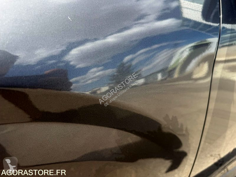 Véhicule utilitaire Peugeot 208