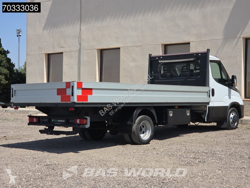 Véhicule utilitaire Iveco 35C18 3.0L Automático...