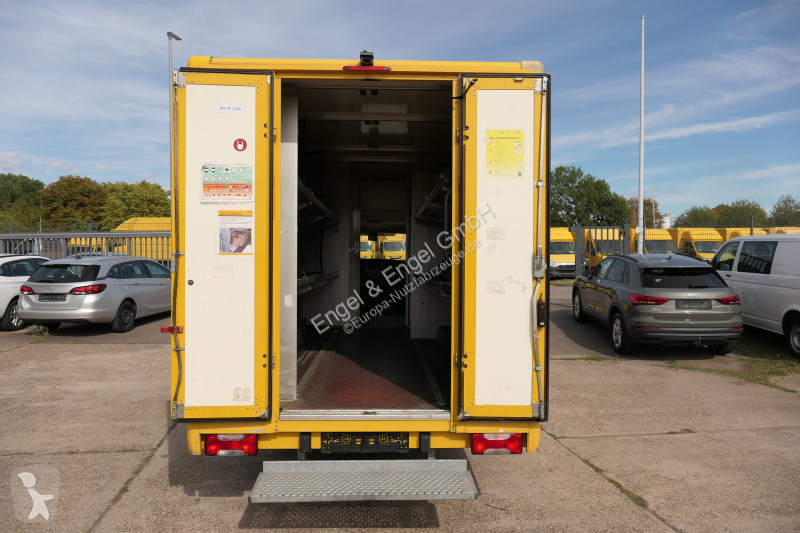 Véhicule utilitaire Iveco Daily 35 S11 C30C...