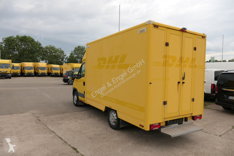 Véhicule utilitaire Iveco Daily 35 S11 C30C...