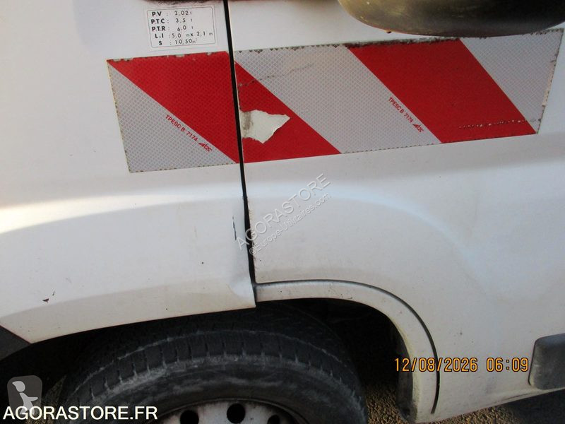 Véhicule utilitaire Peugeot BOXER