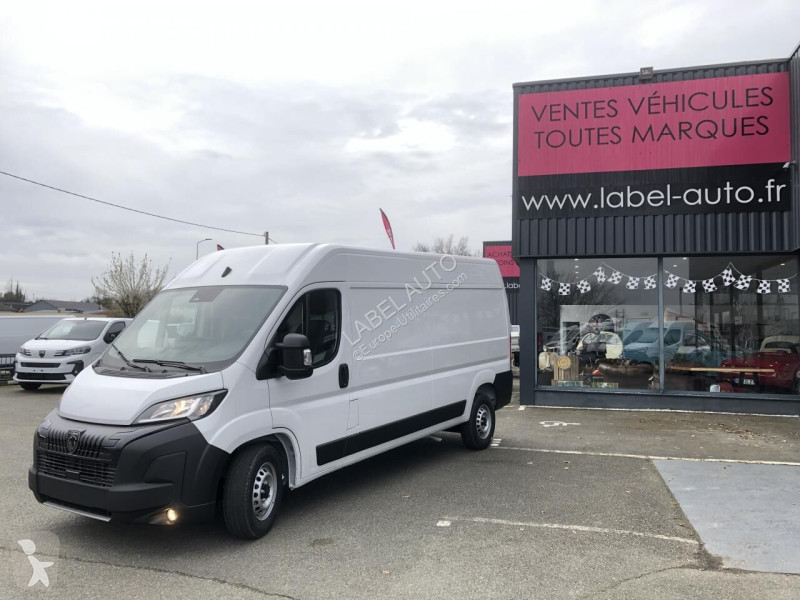 Véhicule utilitaire Peugeot