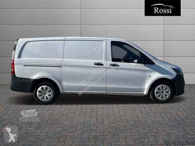 Véhicule utilitaire Mercedes III - vito 114 cdi...
