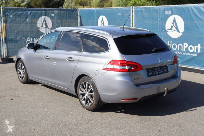 Véhicule utilitaire Peugeot