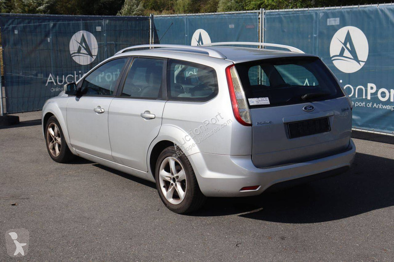 Véhicule utilitaire Ford
