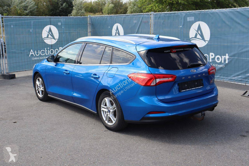 Véhicule utilitaire Ford