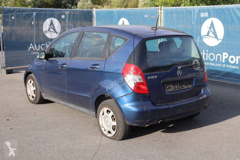 Véhicule utilitaire Mercedes A180 A-lasse