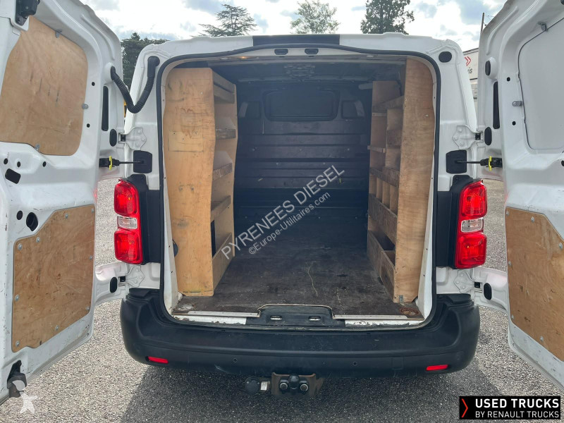 Véhicule utilitaire Peugeot