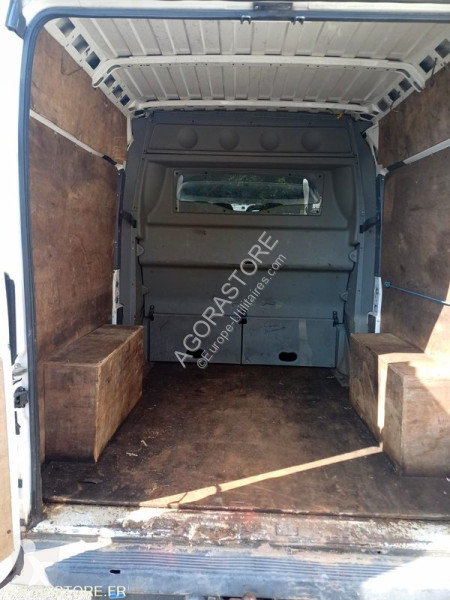 Véhicule utilitaire Peugeot BOXER