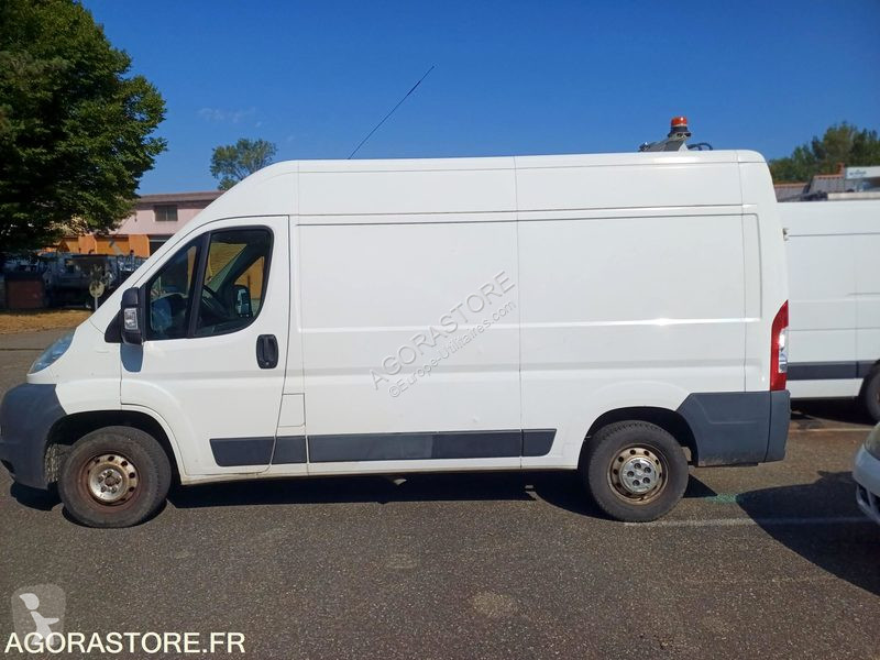 Véhicule utilitaire Peugeot BOXER
