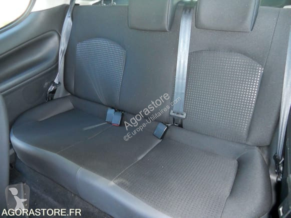 Véhicule utilitaire