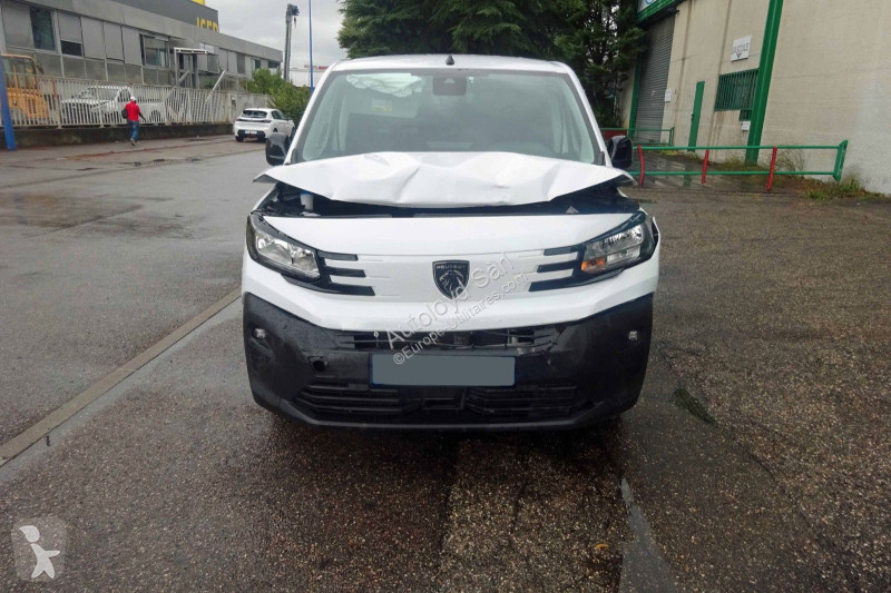 Véhicule utilitaire Peugeot PARTNER 1,5 HDI 100