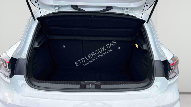 Véhicule utilitaire Renault CLIO V