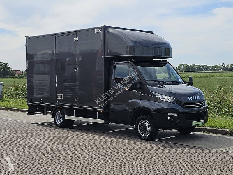 Véhicule utilitaire Iveco 50C18 Bakwagen 3.0L...